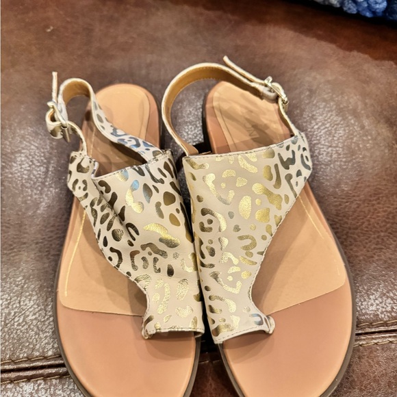 Vionic Ella sandals EUC gold/white animal  print - Picture 4 of 6